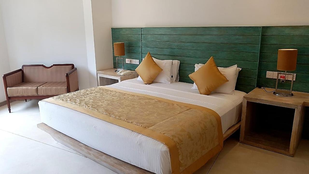 Nilaveli Beach Hotel Εξωτερικό φωτογραφία